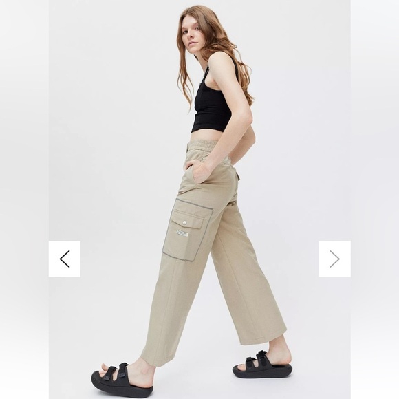 Urban Outfitters Jayden High Waisted Straight Leg Cargo Pants New Womens Small - Picture 1 of 12